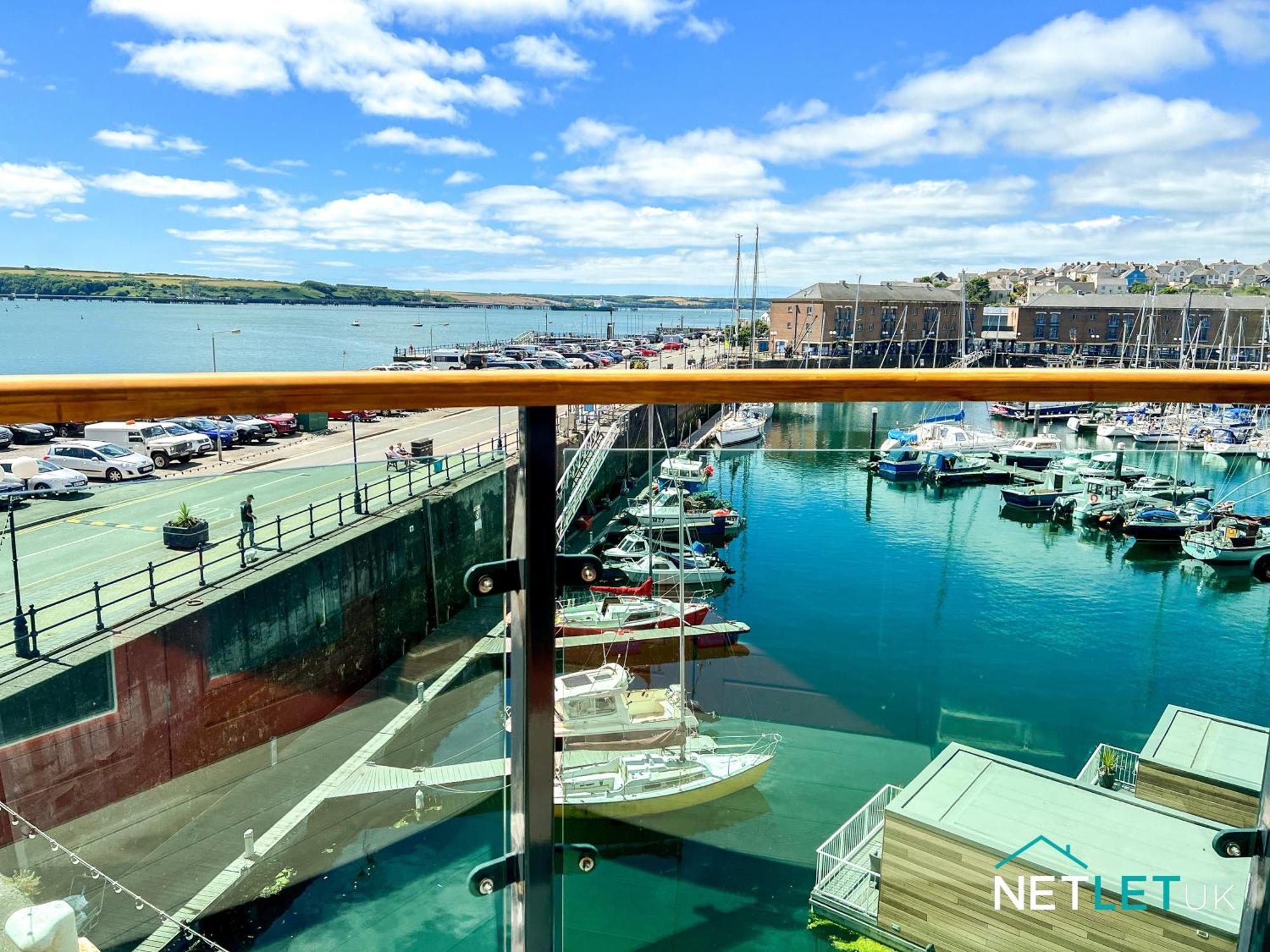 Apartment Orion House - Luxury Overlooking Milford Marina, Pembrokeshire